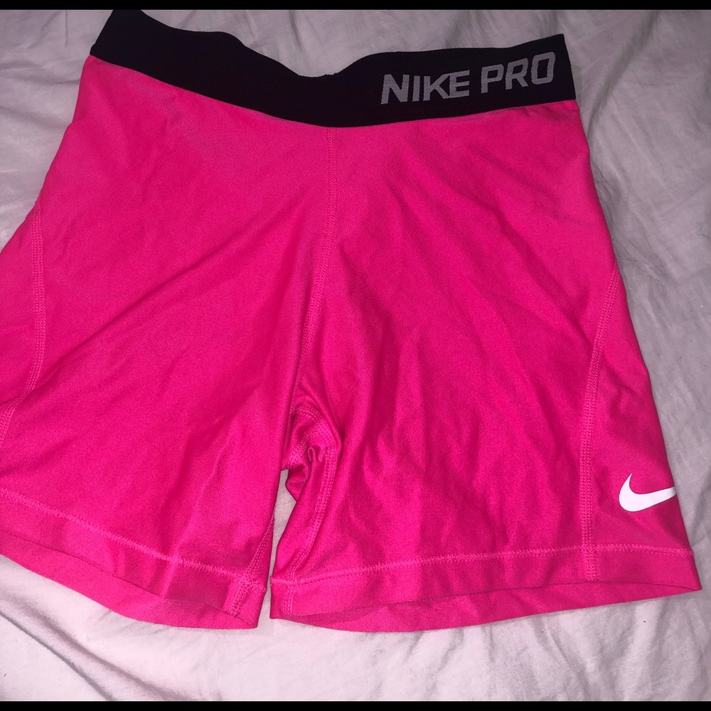 Nike spandex size SMALL in women XL in Youth